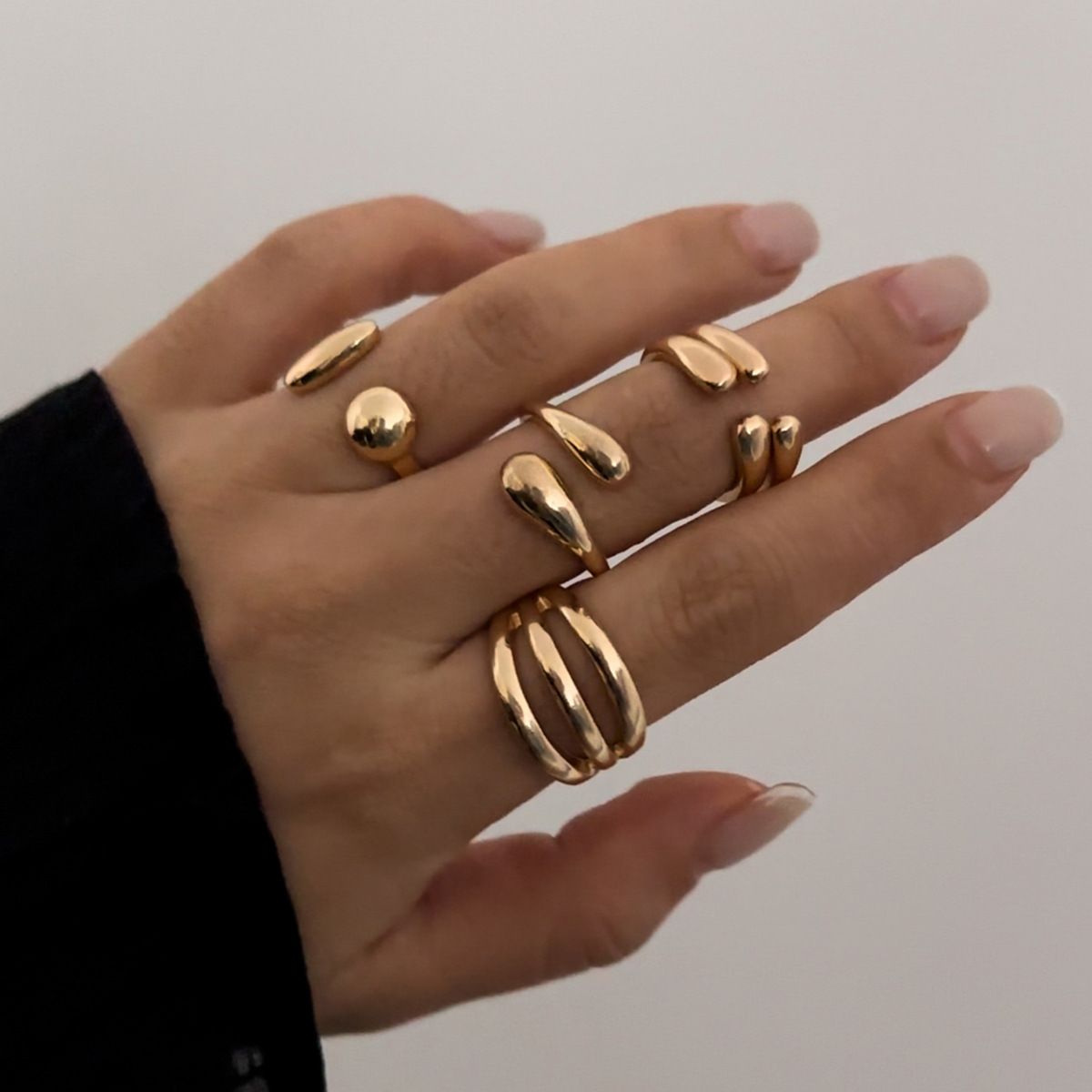 04 Ring Light Gold