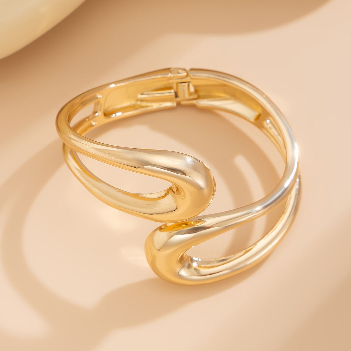 03 Golden Bracelet