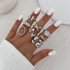 02 White K 11-Piece Set