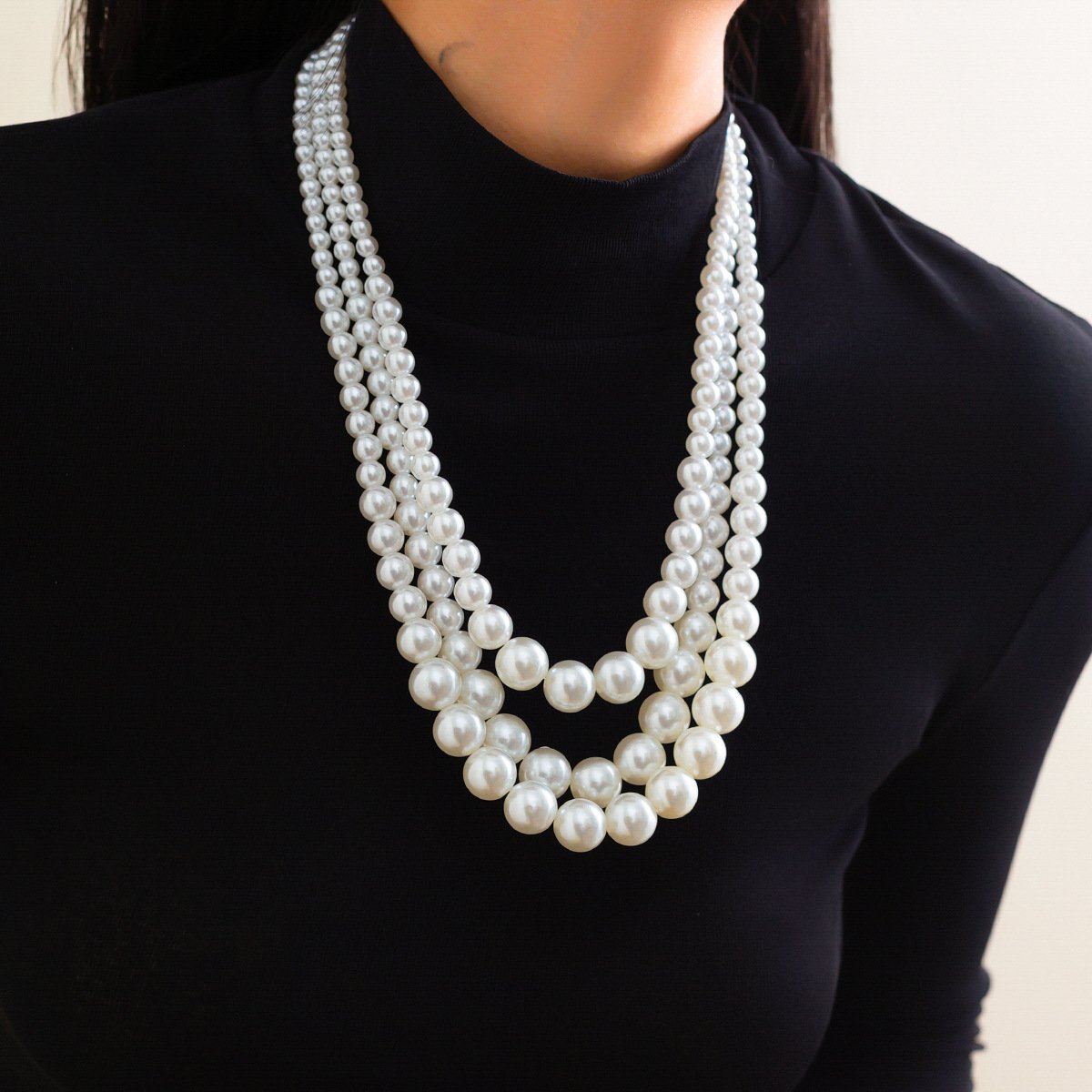 01 White K Necklace