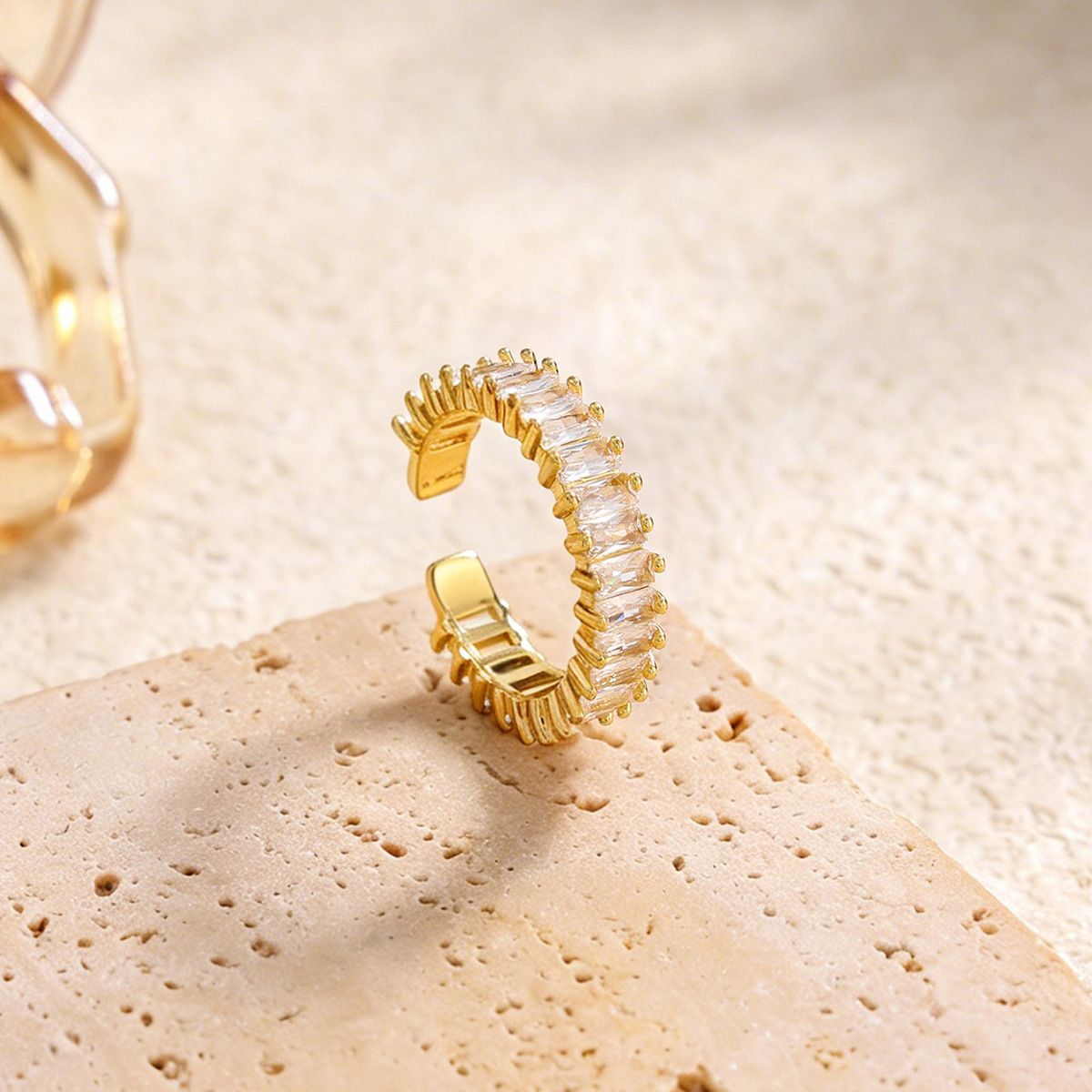 06 Gold