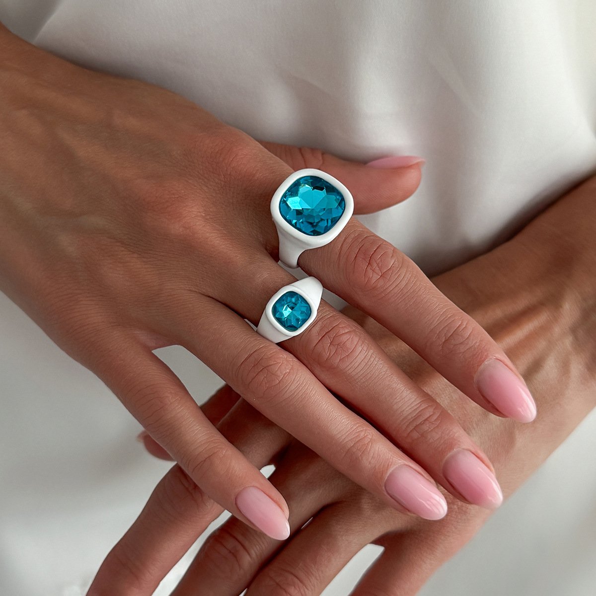 White + blue set