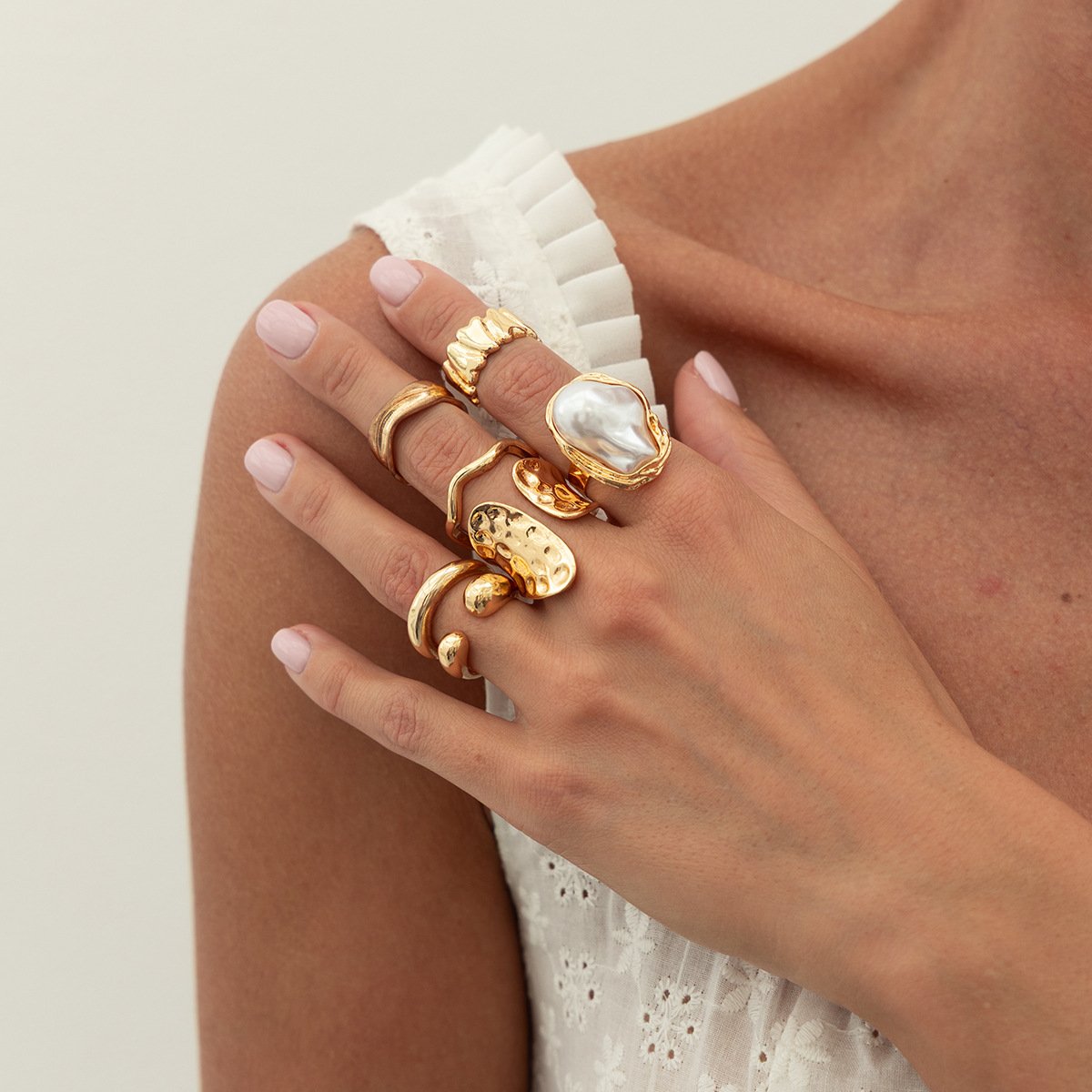 Light gold