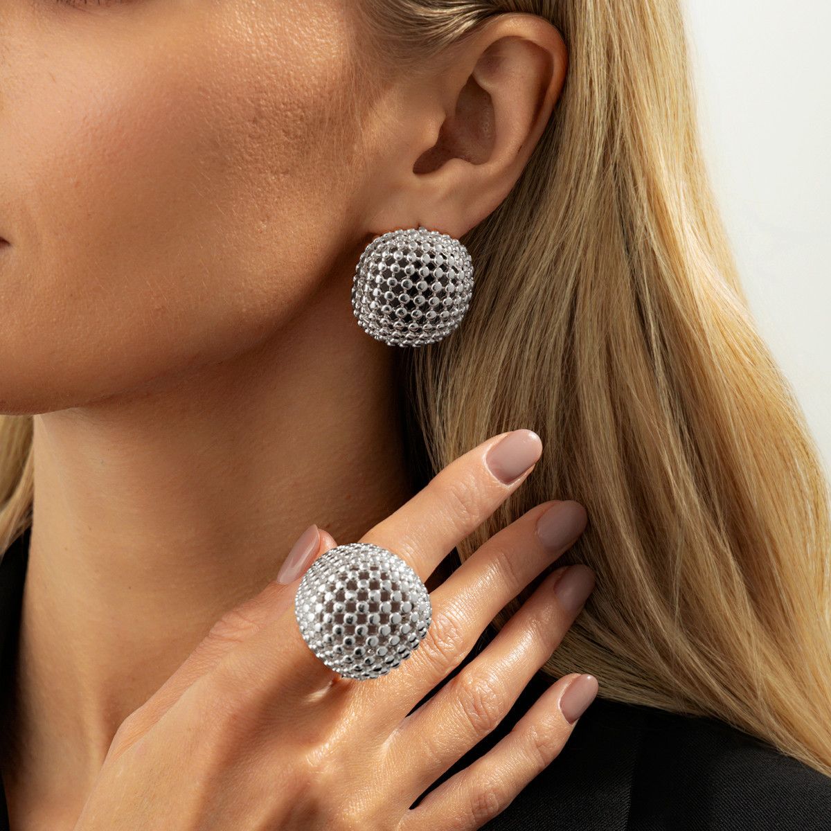 02 White K Ring + Earrings