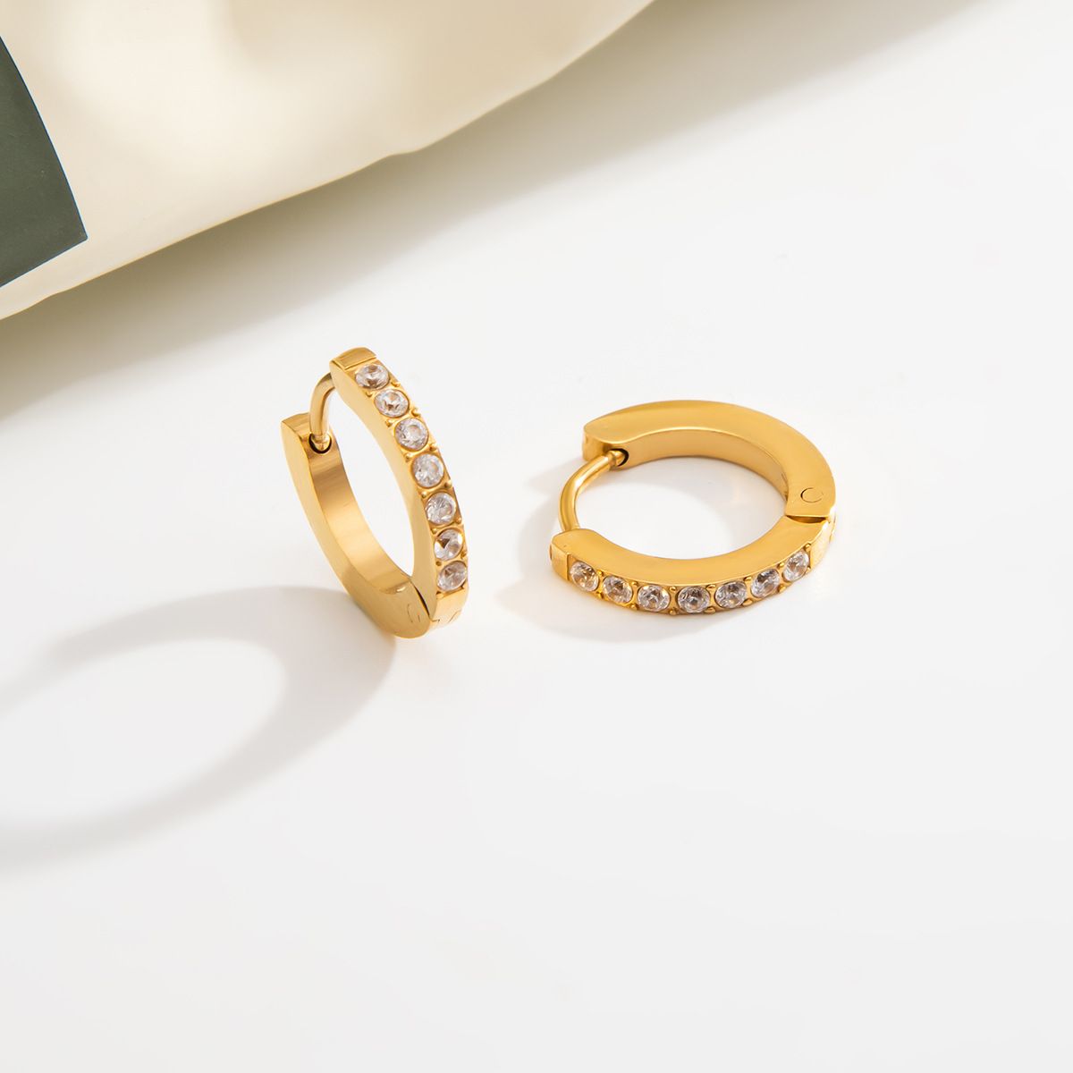 03 Gold