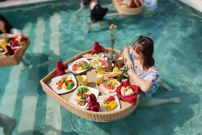 Okanagan Floating Brunch Experience - Image 2