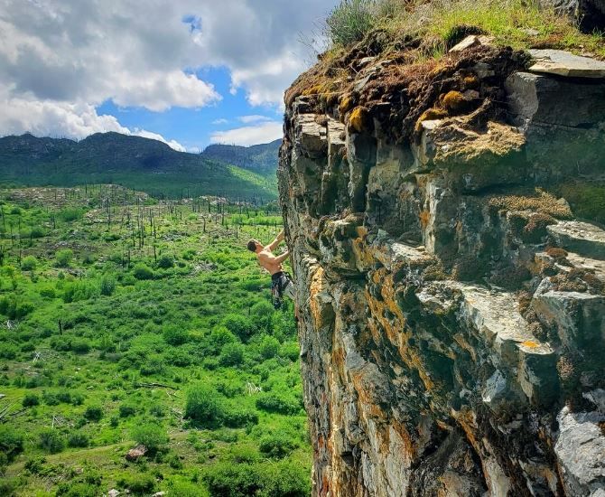 Okanagan Rock Climbing Adventure - Image 2