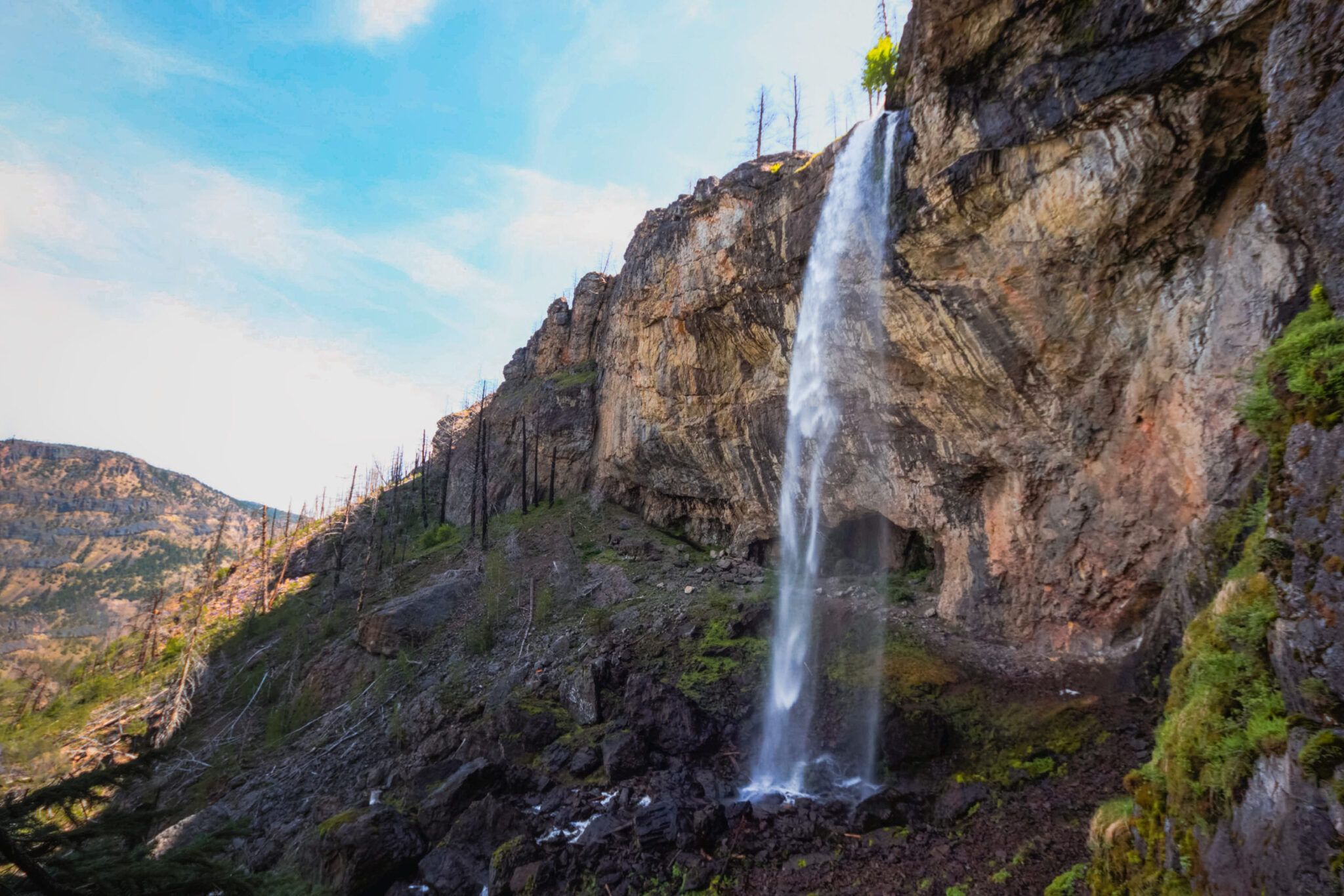 Okanagan Waterfall Hiking Tour - Image 2