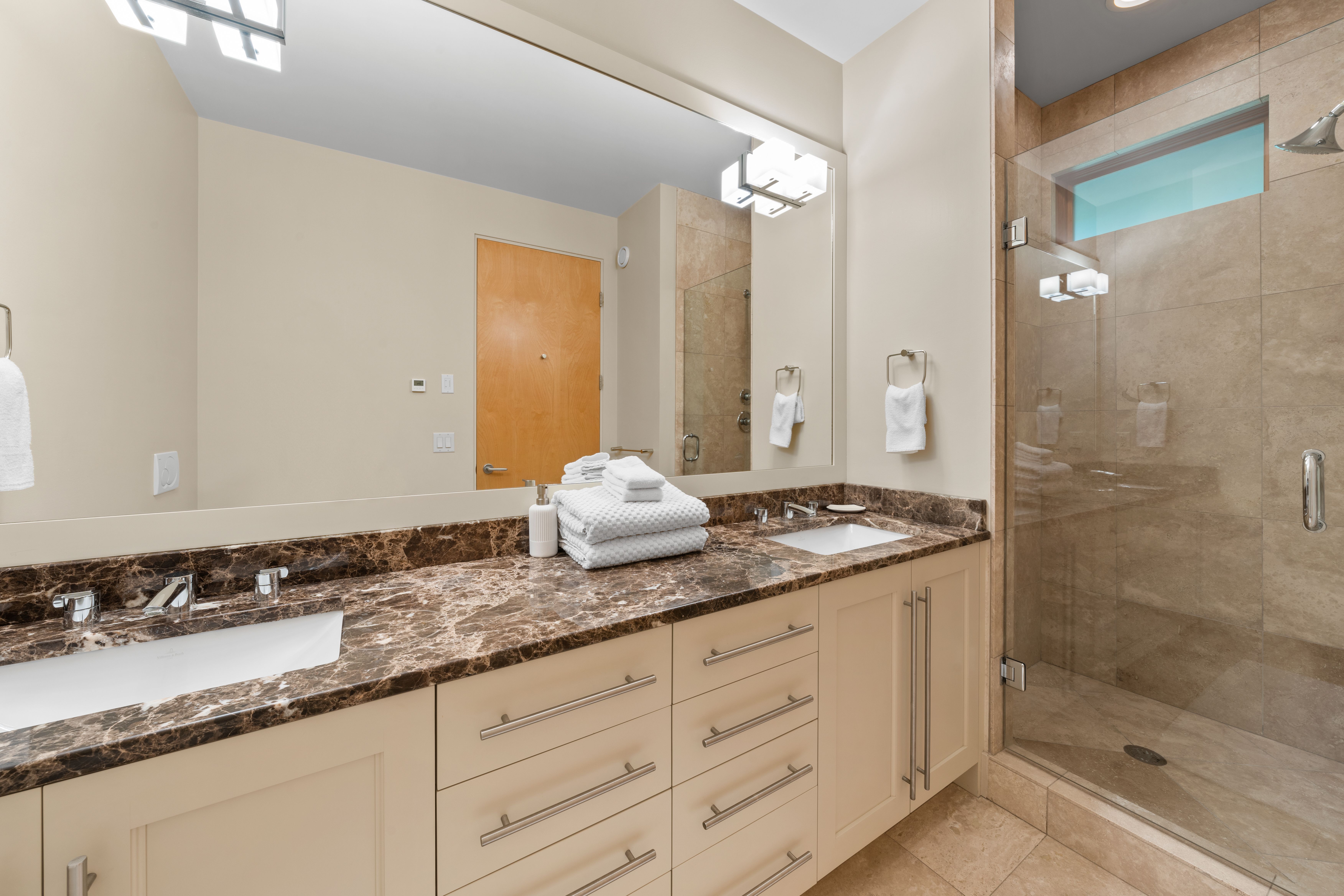 Waterfront Grandeur view 20
