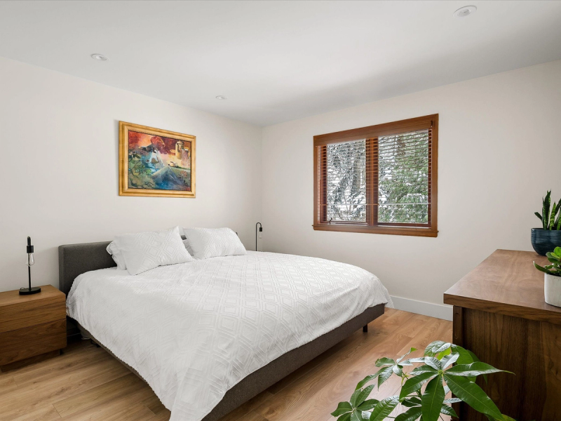 Snow-crest Estate thumbnail 6