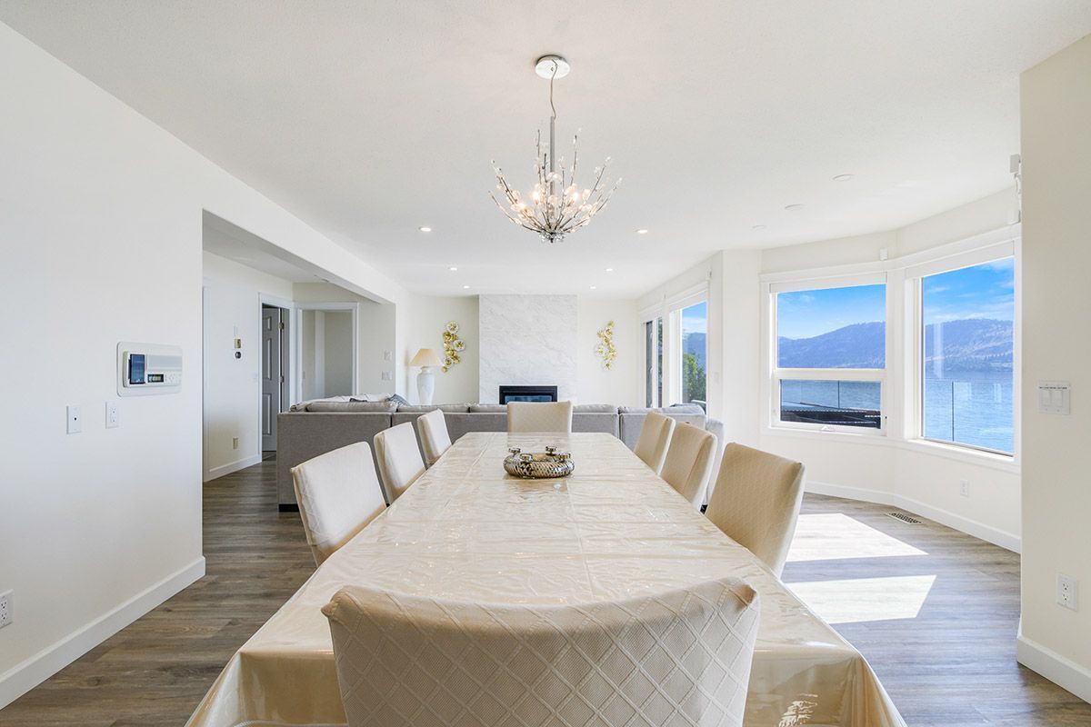Waterfront Splendor Villa view 7
