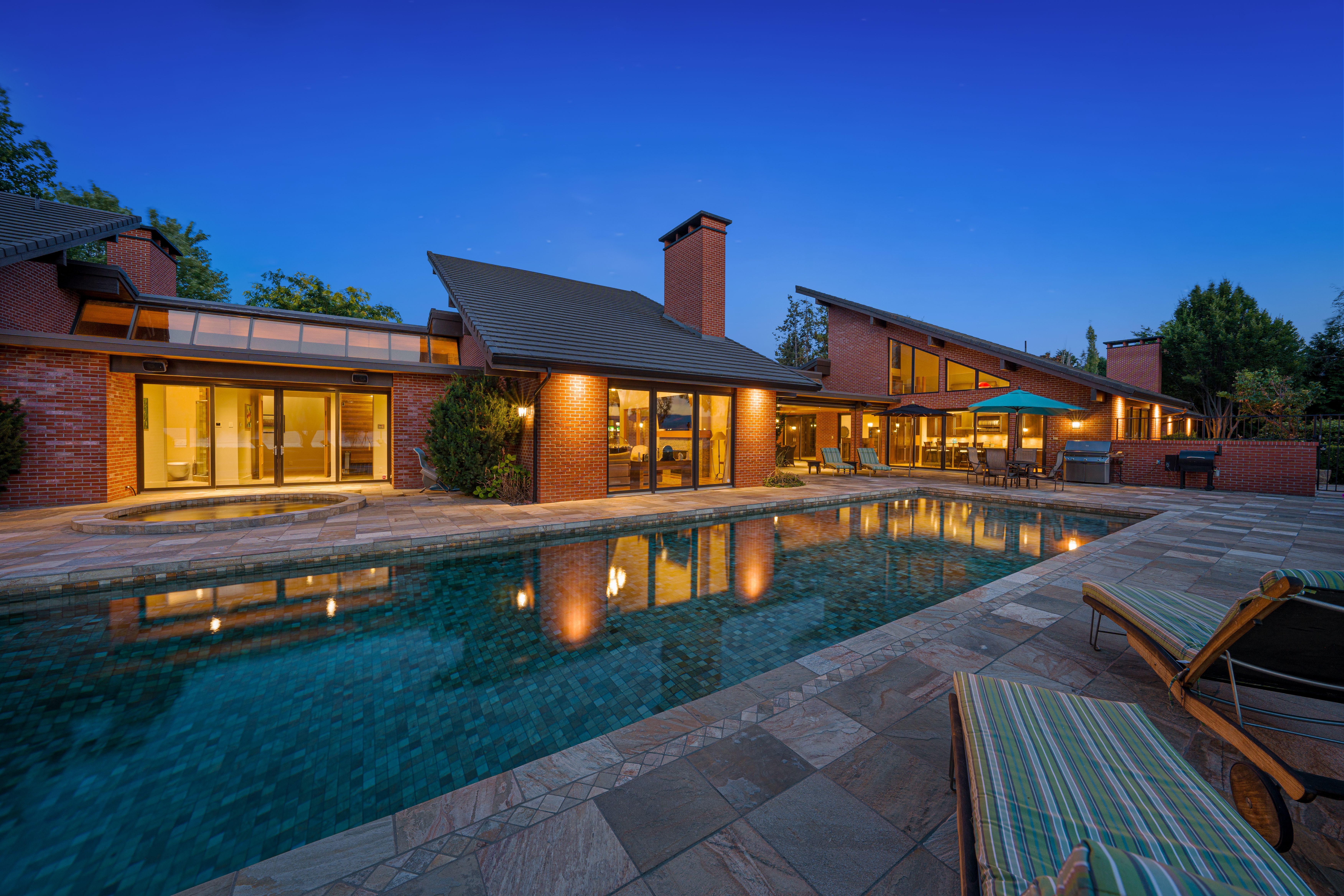 Waterfront Grandeur view 29