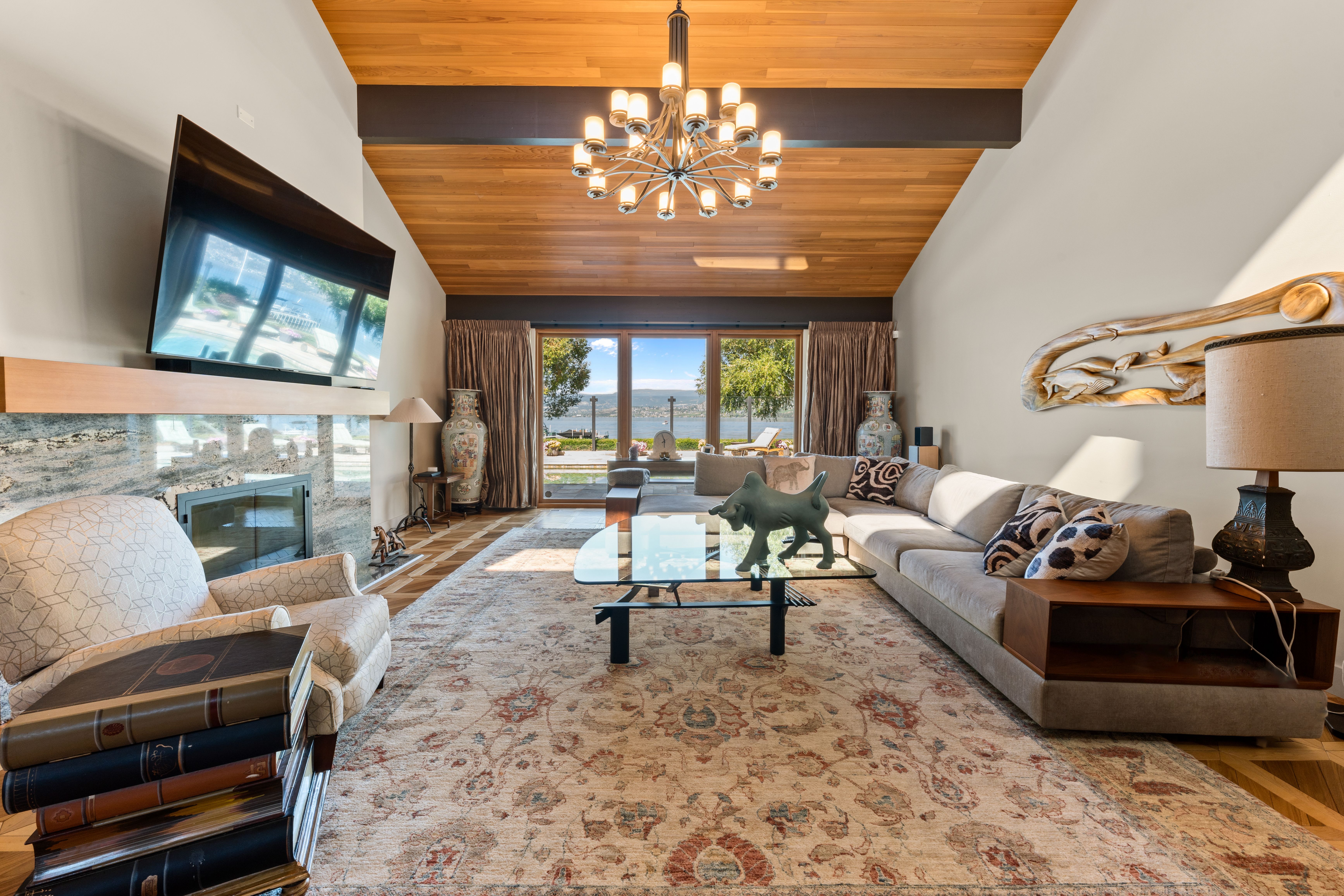 Waterfront Grandeur image 3