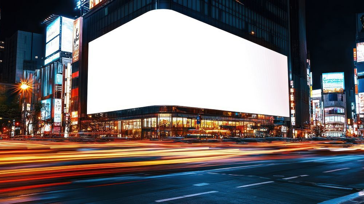 Driving Sales Conversion with Strategic OOH Advertising That Turns Street Attention into Measurable Revenue