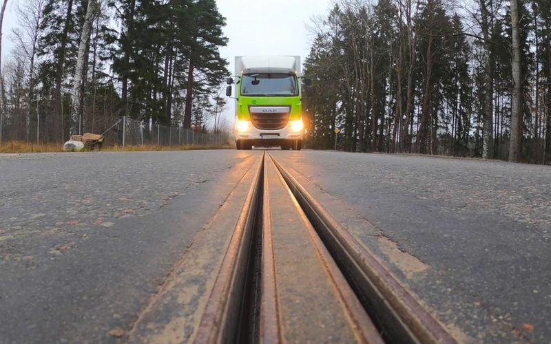 Race to build the first Swedish electric road