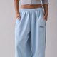 Hellblaue Jogginghose