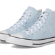 Hellblaue High-Top-Sneaker