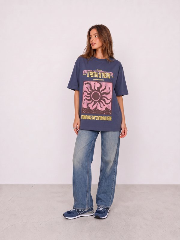 Navy Graphic Tee and Wide-Leg Jeans Outfit