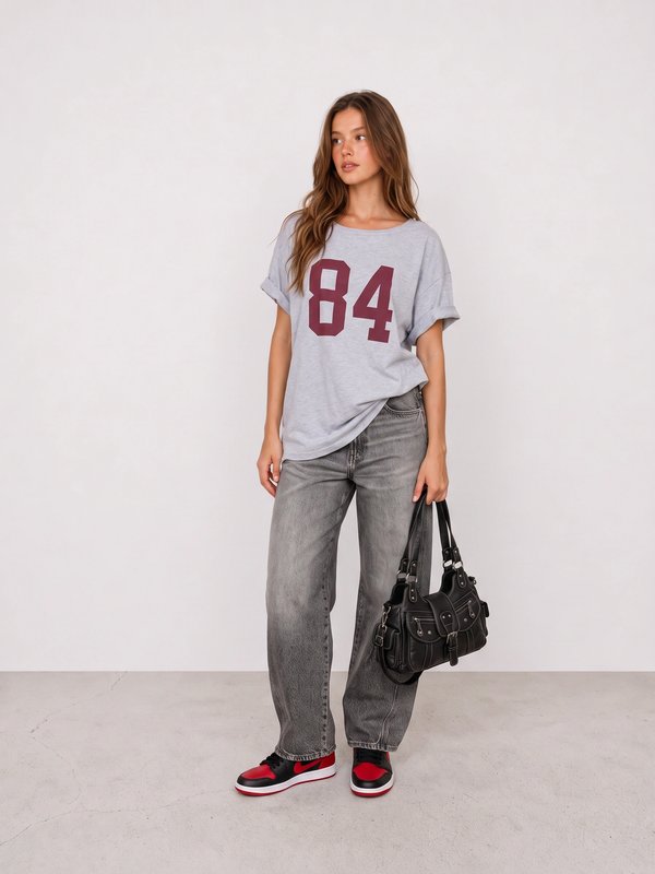 Grey Graphic Tee and Wide-Leg Jeans Outfit