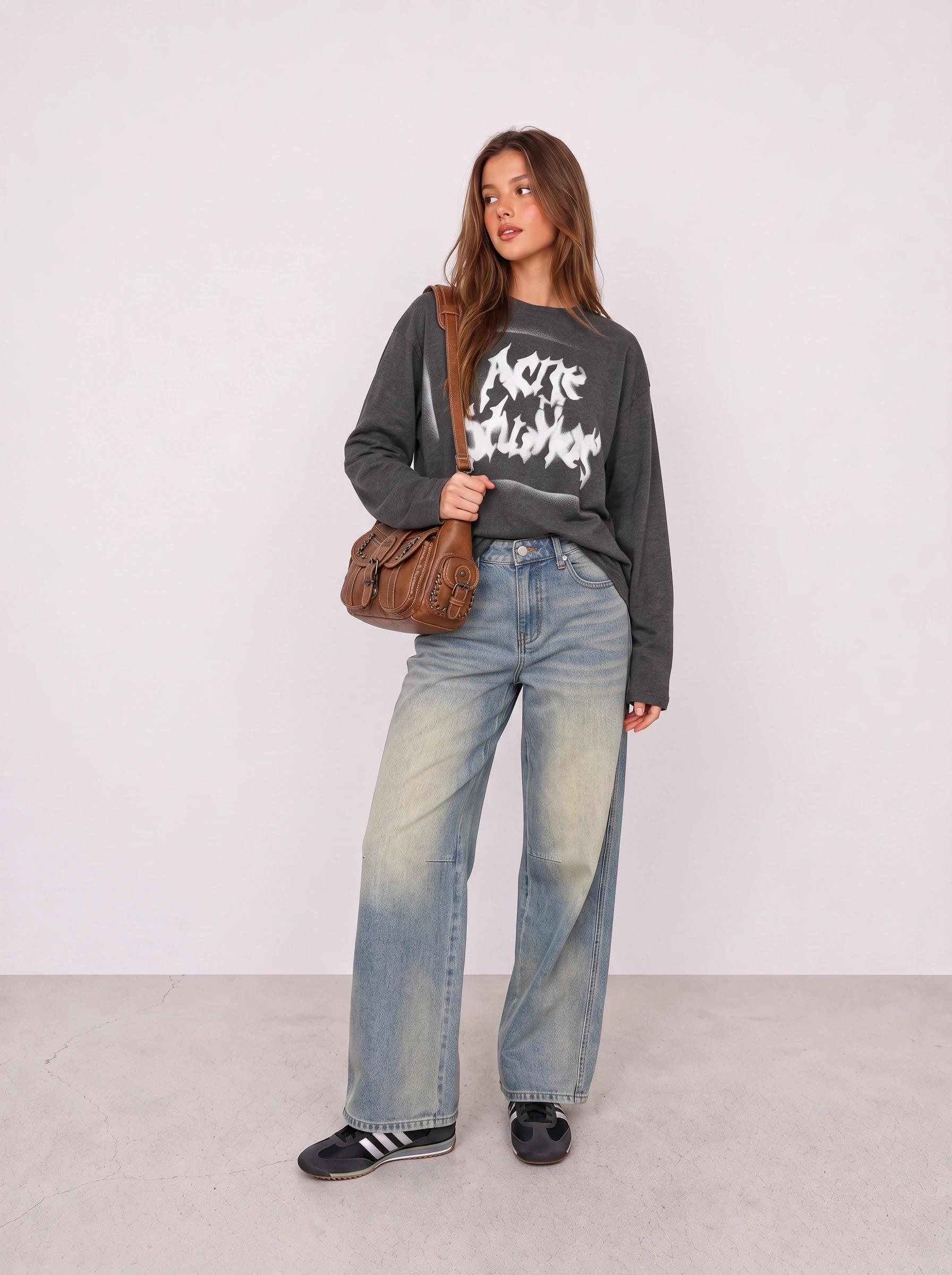 Charcoal Graphic Tee and Wide-Leg Jeans Outfit