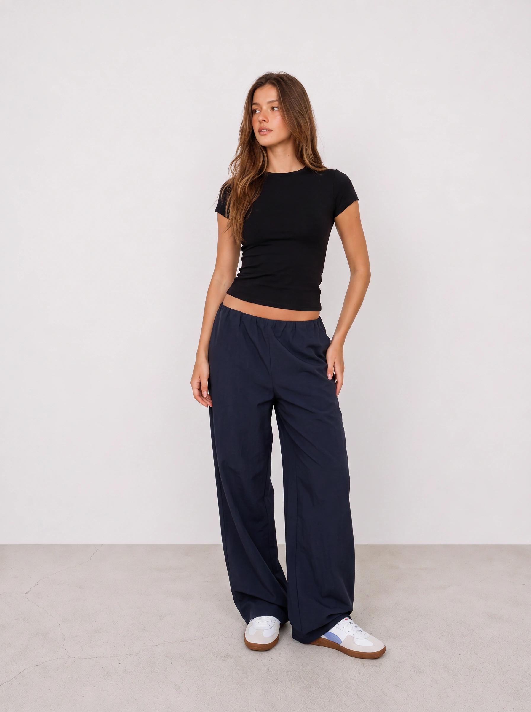 Black Tee and Navy Wide-Leg Pants Travel Outfit