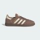 Braune Wildleder-Low-Top-Sneaker