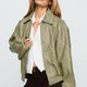 Salbeigrüne Lederjacke