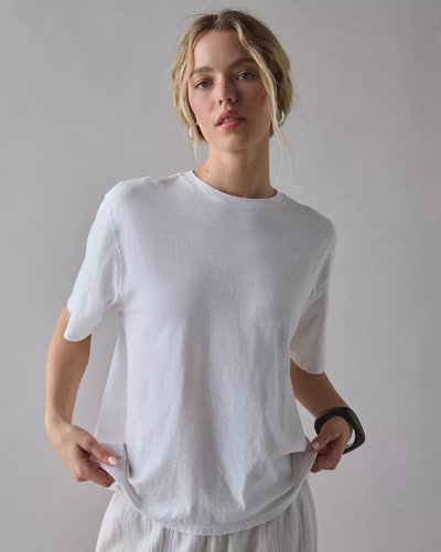 Weißes lockeres T-Shirt
