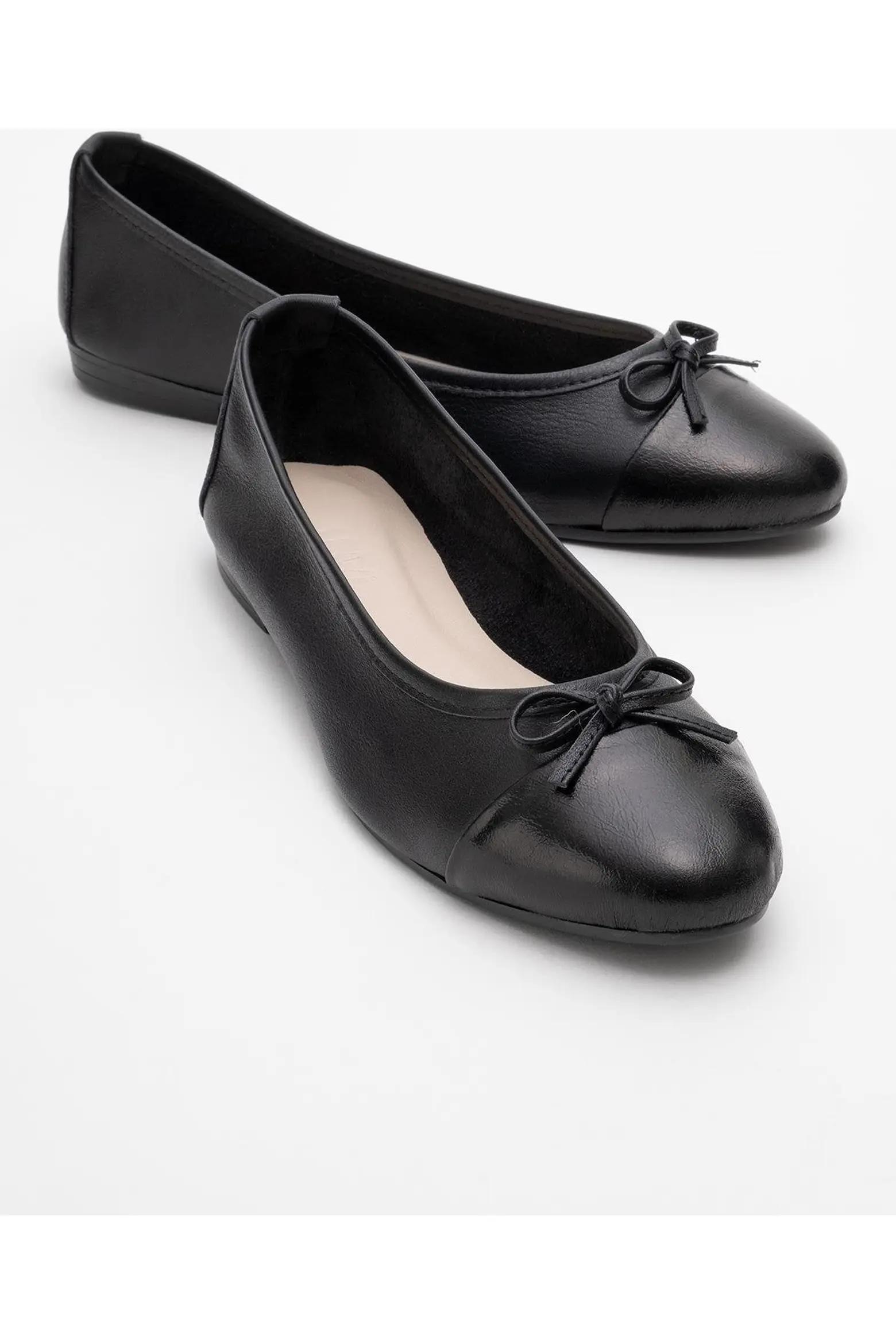 Black Bow Ballet Flats