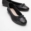 Schwarze Ballerinas mit Schleife