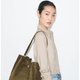 Olivgrüne Wildleder-Tote-Bag