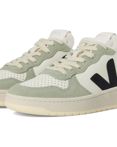 Salbeigrün-cremefarbene Low-Top-Sneaker