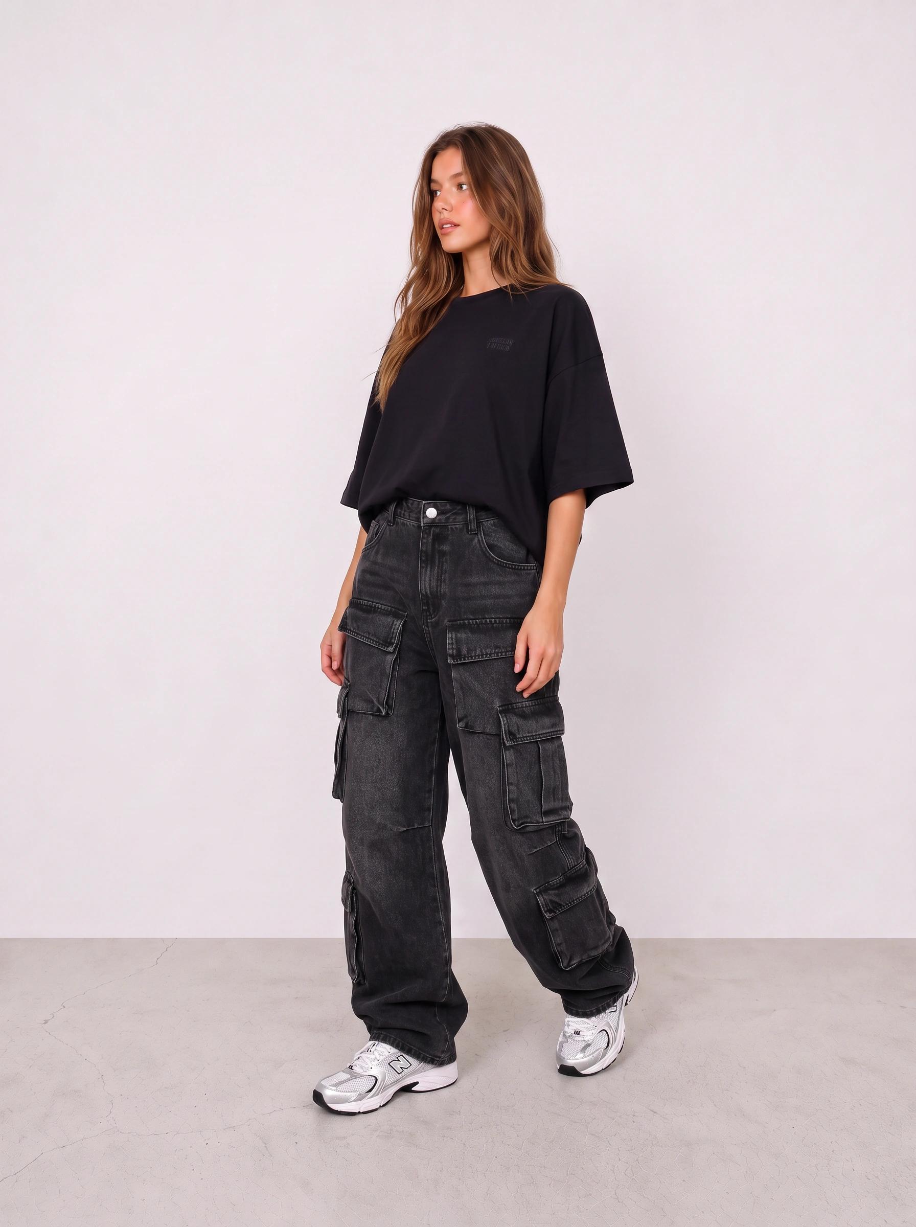 Black Oversized Tee and Cargo Jeans Outfit
