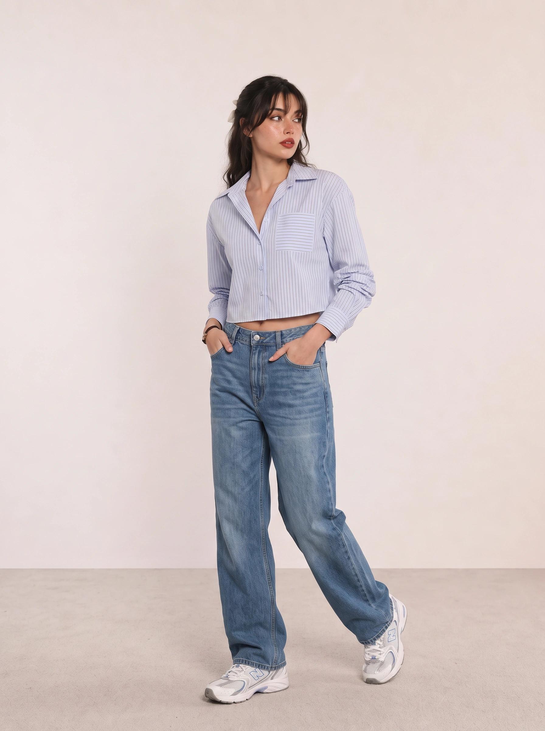 Blue Pinstripe Shirt and Jeans Campus Outfit