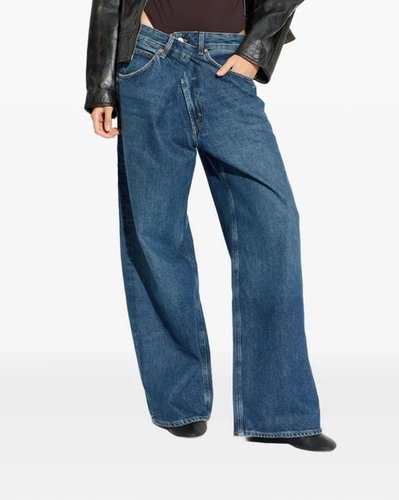 Curved Barrel-Leg Jeans