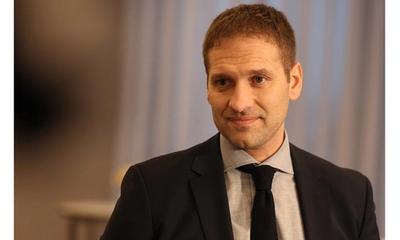 Лъчезар Танев и Стилиян Петров в словесен двубой за състоянието на българския футбол