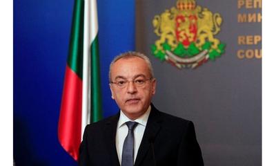 Гълъб Донев: Домашната ракия е позволена, забранява се само продажбата на съмнителна такава
