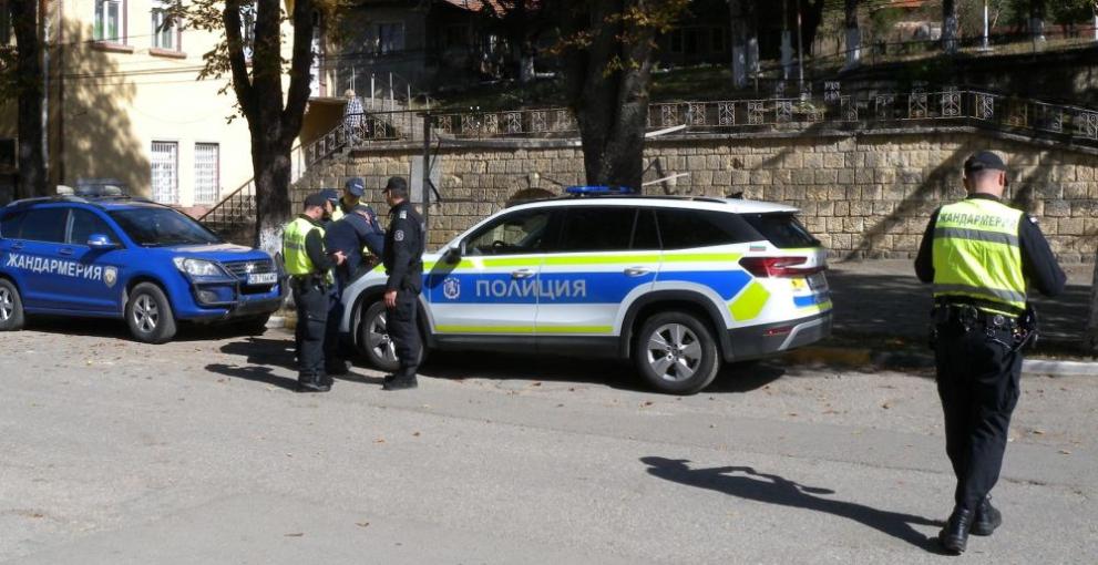 Масова бомбена заплаха парализира България: Евакуирани съдилища, болници и детски градини
