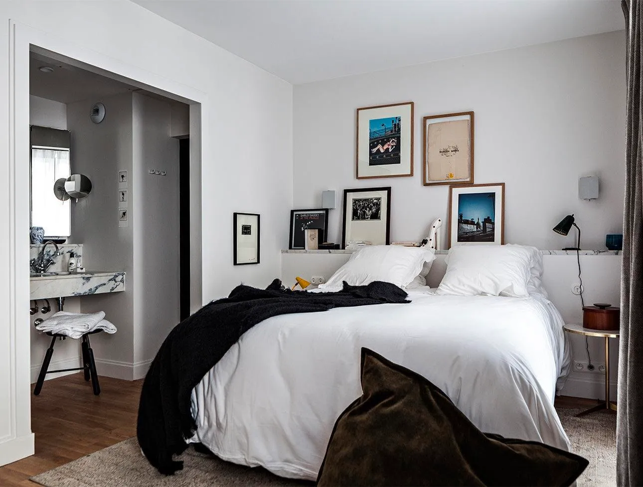 The Valpas member hotel in Paris, Le Pigalle, has despite limited square meters created a hip and unique atmosphere. They can also ensure their guests that they are 100% bed bug free.