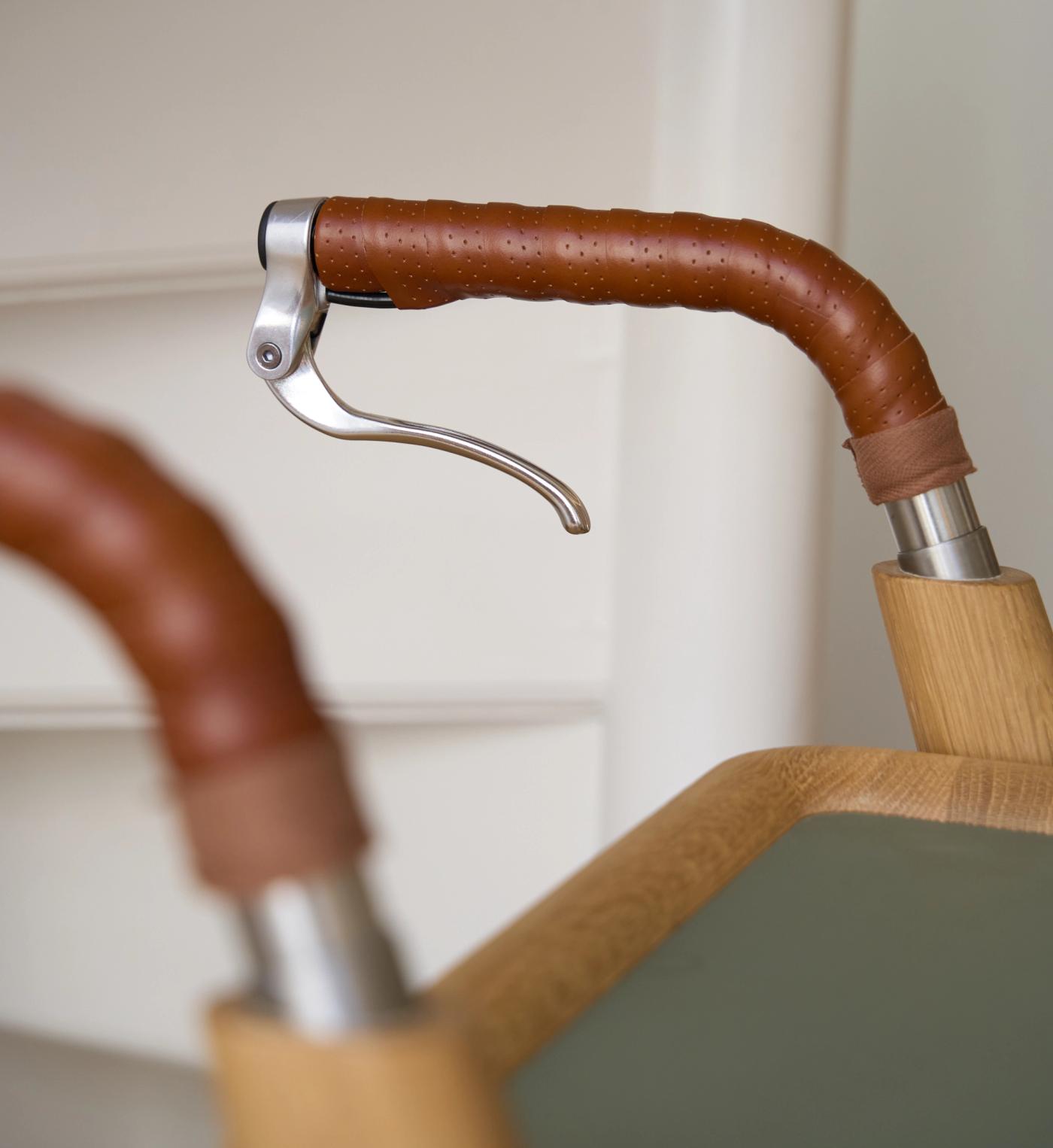 SINDIG wooden walker in solid oak with designed by Anker Bak