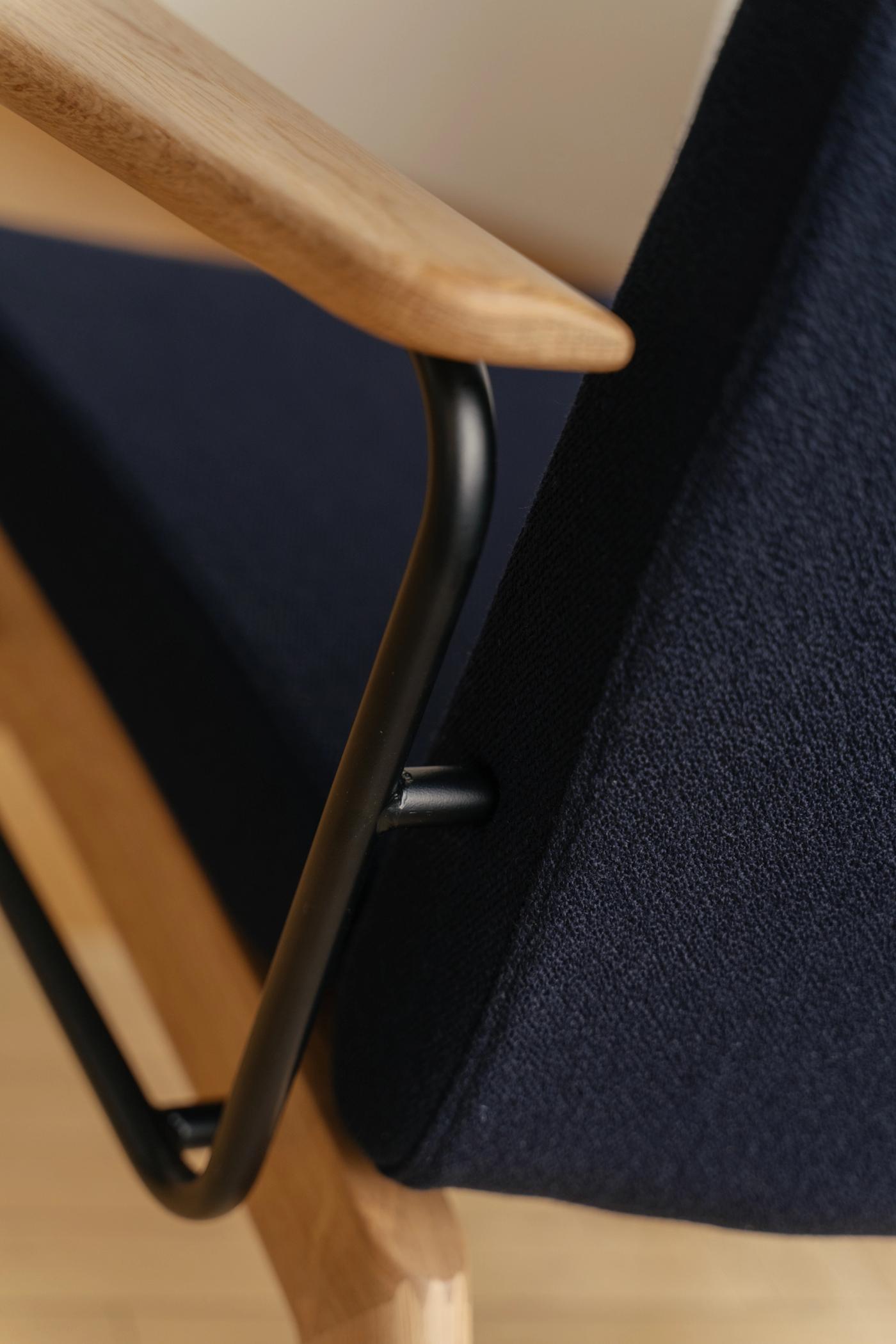 Hiro recliner lounge chair for healthcare environments designed by Anker Bak
