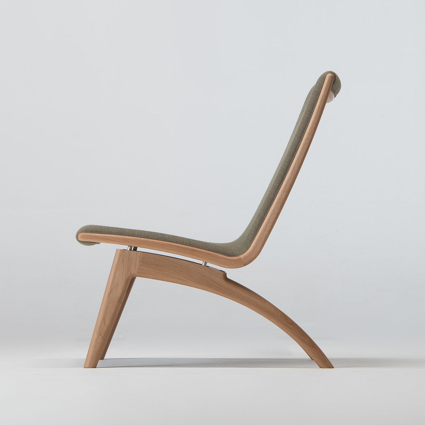 Gaze Lounge Chair designed by Anker Bak and produced by Takumi Kohgei.