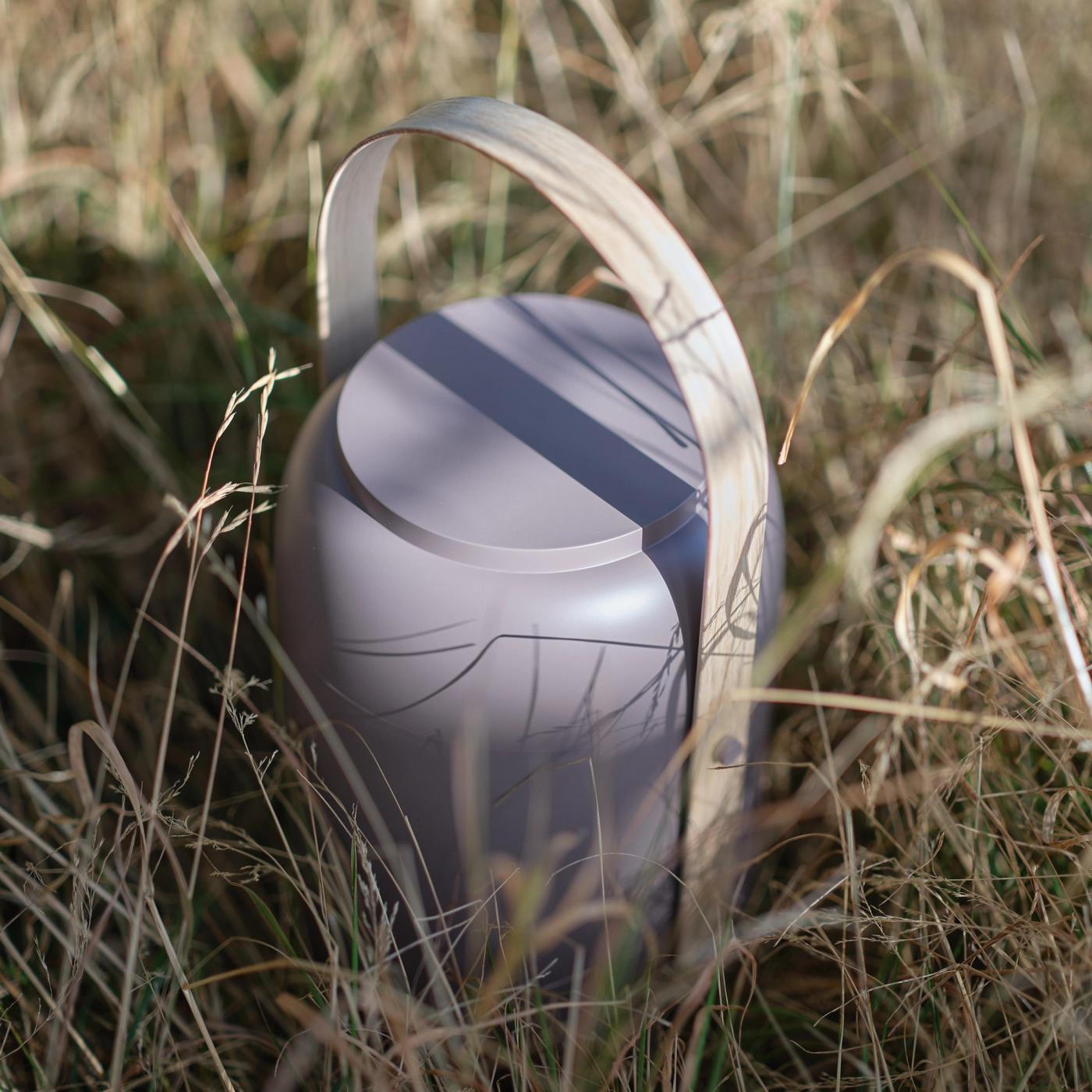 Minimalist modern urn by Anker Bak for Völsing KG