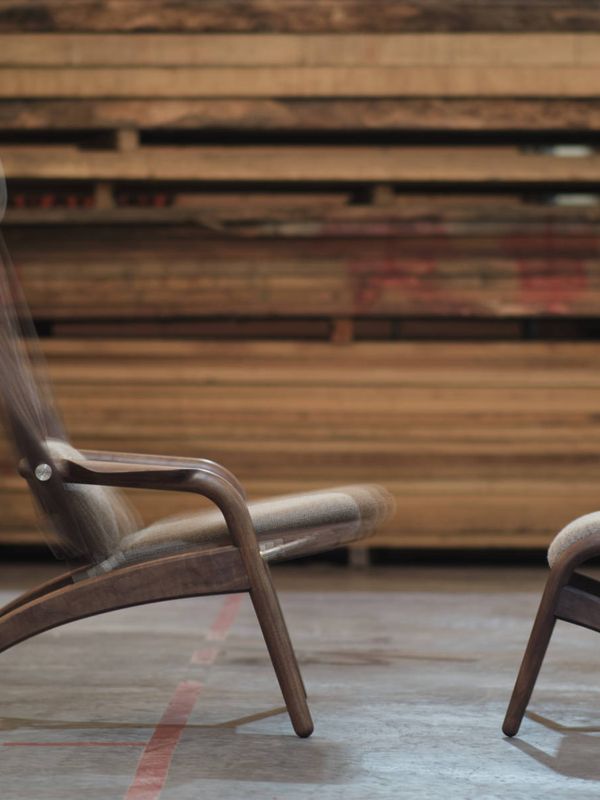Kumo functional lounge chair in oak, wool and leather designed by Anker Bak for Miyazaki Chair Factory