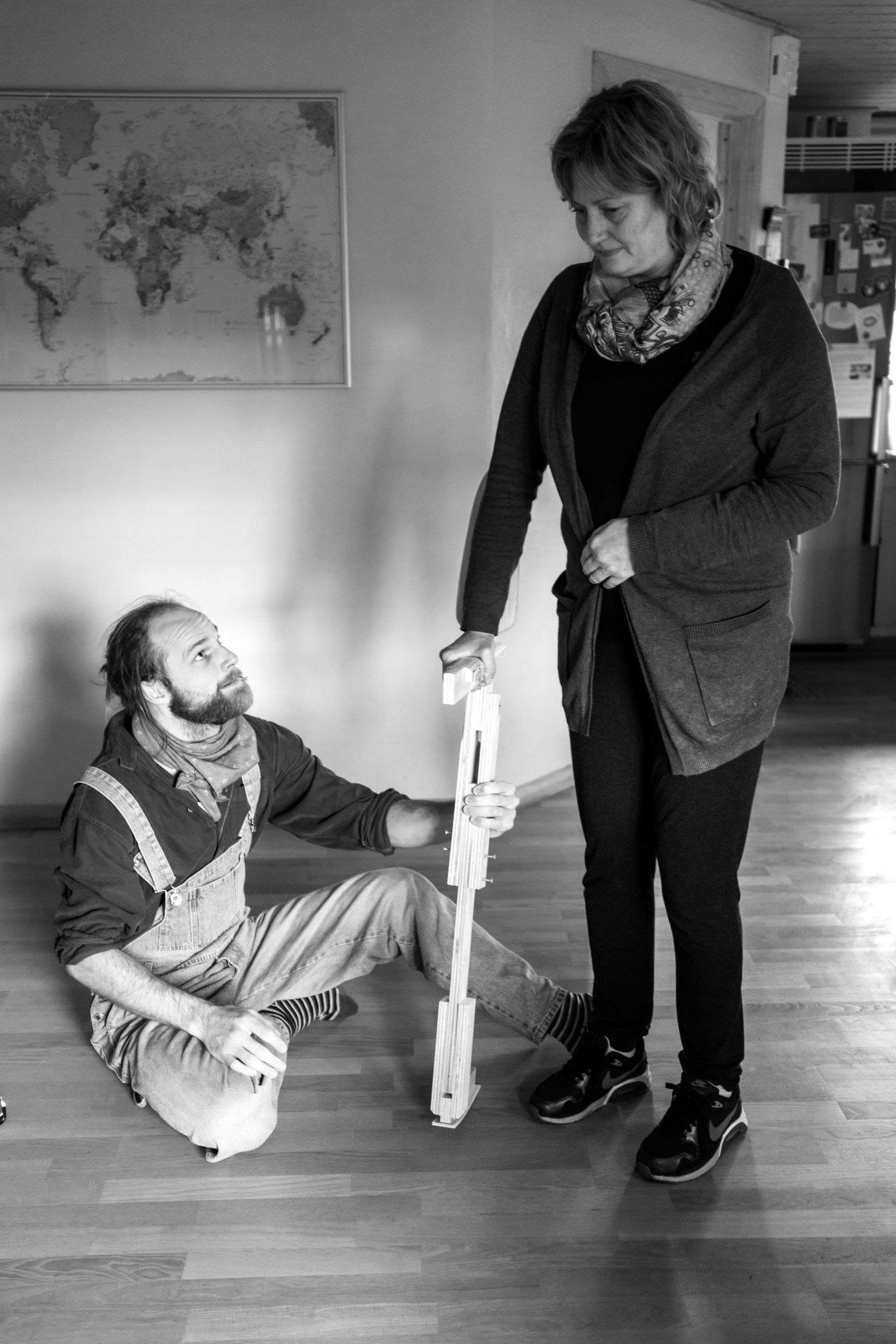 Process of the lightweight molded-wood VÆRDIG rolling crutch by Anker Bak