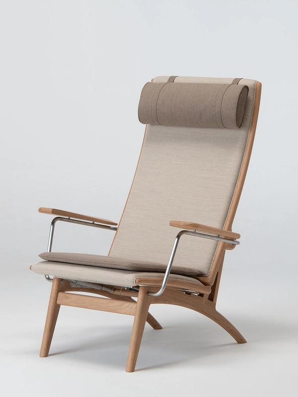 Image of a reclining chair