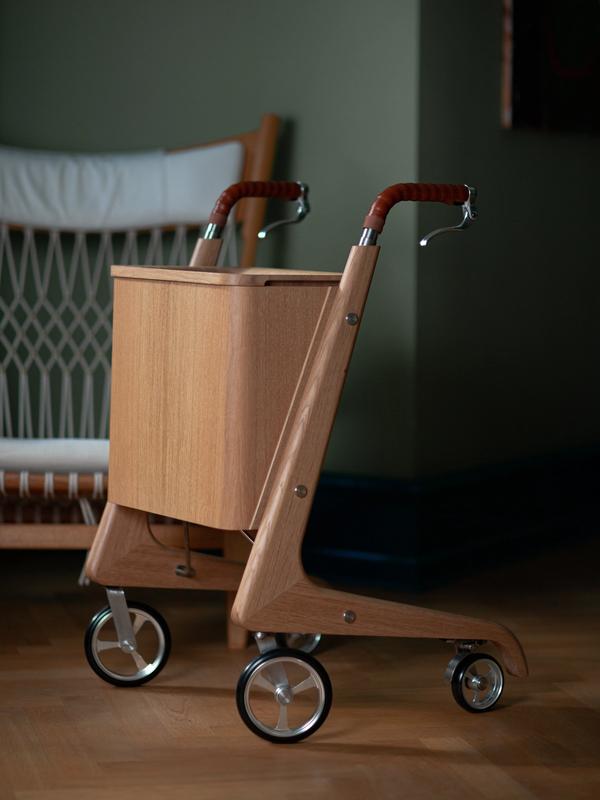 SINDIG wooden walker in solid oak with designed by Anker Bak