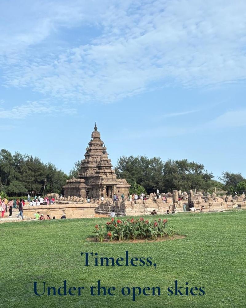 Der Shore Temple von Mahabalipuram unter offenem Himmel
