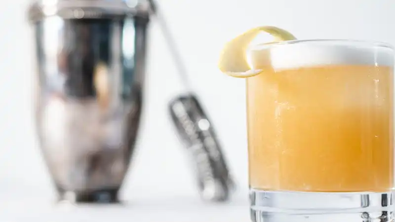 De 10 bedste cocktails: Whiskey sour | Gastrologik