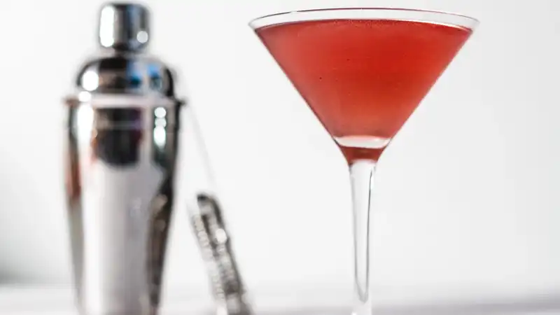 De 10 bedste cocktails: Cosmopolitan | Gastrologik